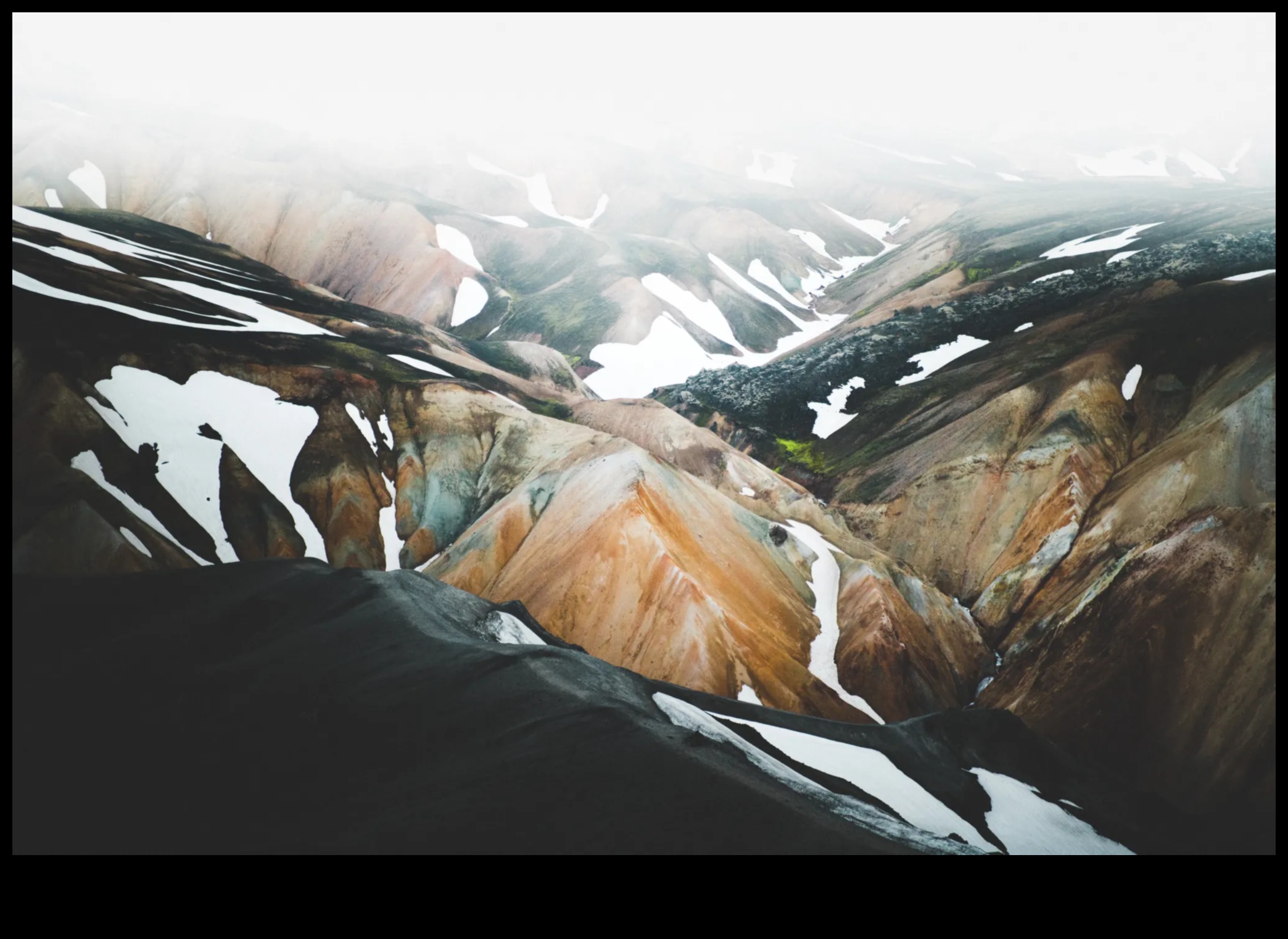 Izturīgas sfēras, jūsu ceļvedis pasaules savvaļas robežām 2 Rugged Realms: jūsu savvaļas robežu izpētes ceļvedis