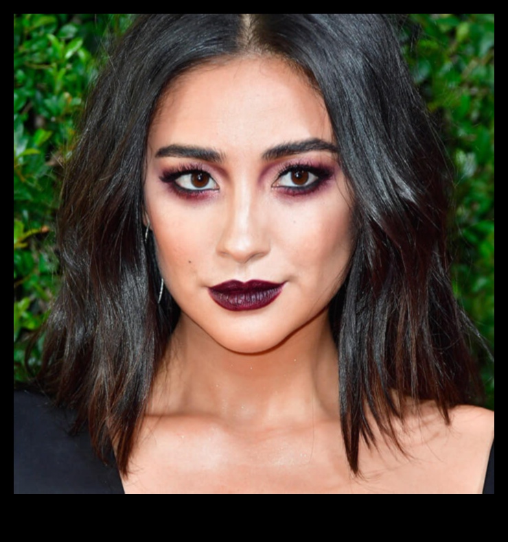 Glam Meets Grunge: nervozi pavērsieni klasiskajos krāšņajos grima stilos