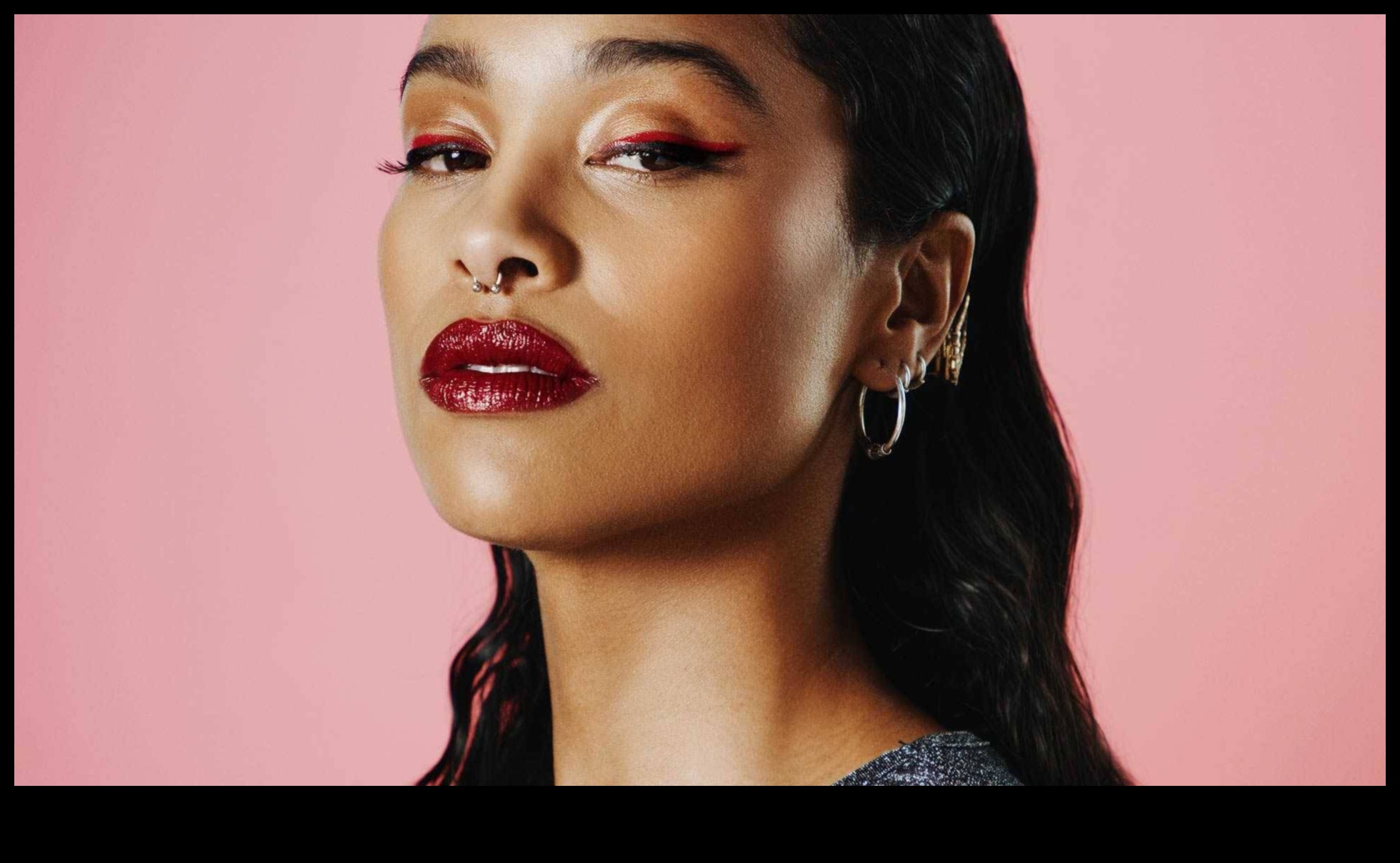 Vakaram gatava grafika Mūsdienīga mākslinieciska ietekme vakara grima stilos 3 Vakaram gatava grafika: māksliniecisko ietekmju izpēte vakara grima stilos