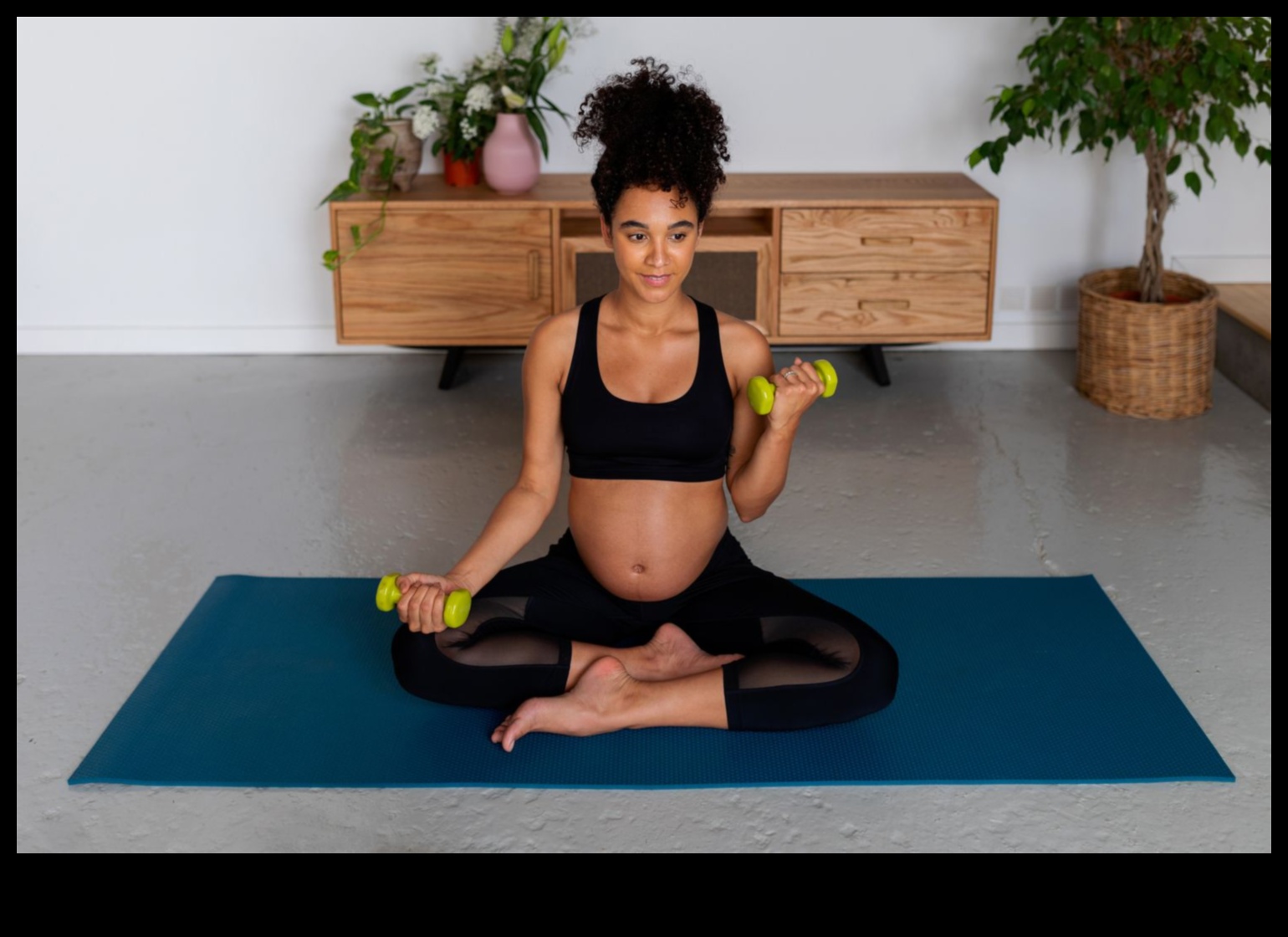 Maternity Mindfulness 5 maigi pirmsdzemdību treniņi mierīgai grūtniecībai 4 Grūtnieču apzinātība: pirmsdzemdību treniņi mierīgai grūtniecībai