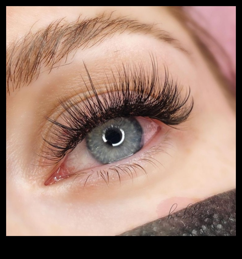 Skropstu tuša un mākslīgās skropstas: kā papildināt viltus, lai iegūtu papildu efektu