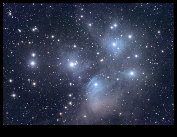 Cultural Constelations Stars in the Landmark SkyCeļojums pa naksnīgajām debesīm, pētot stāstus un mītus, kas attiecībā uz zvaigznēm ir stāstīti simtiem gadu.